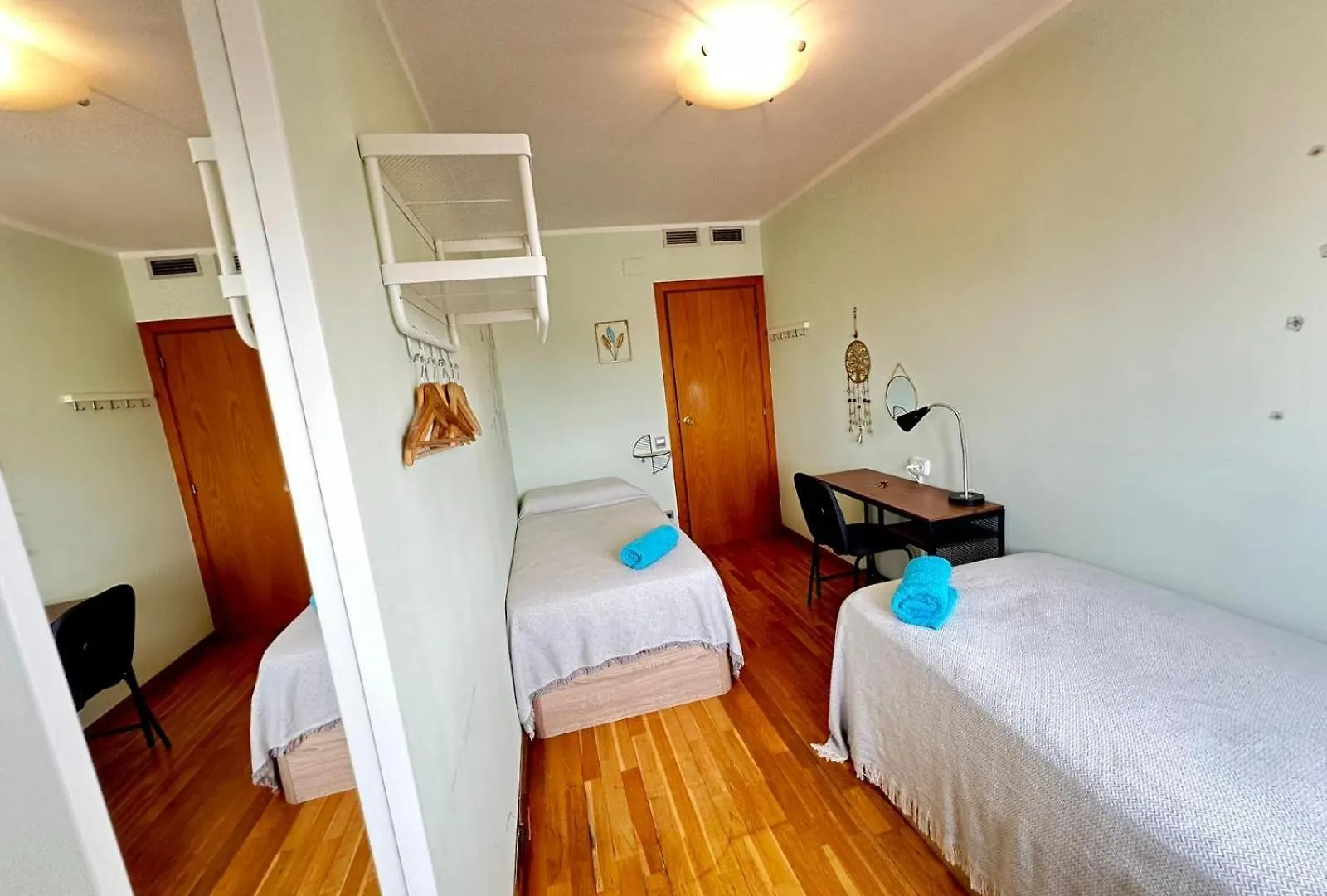 Aribau Habitaciones Barcelona