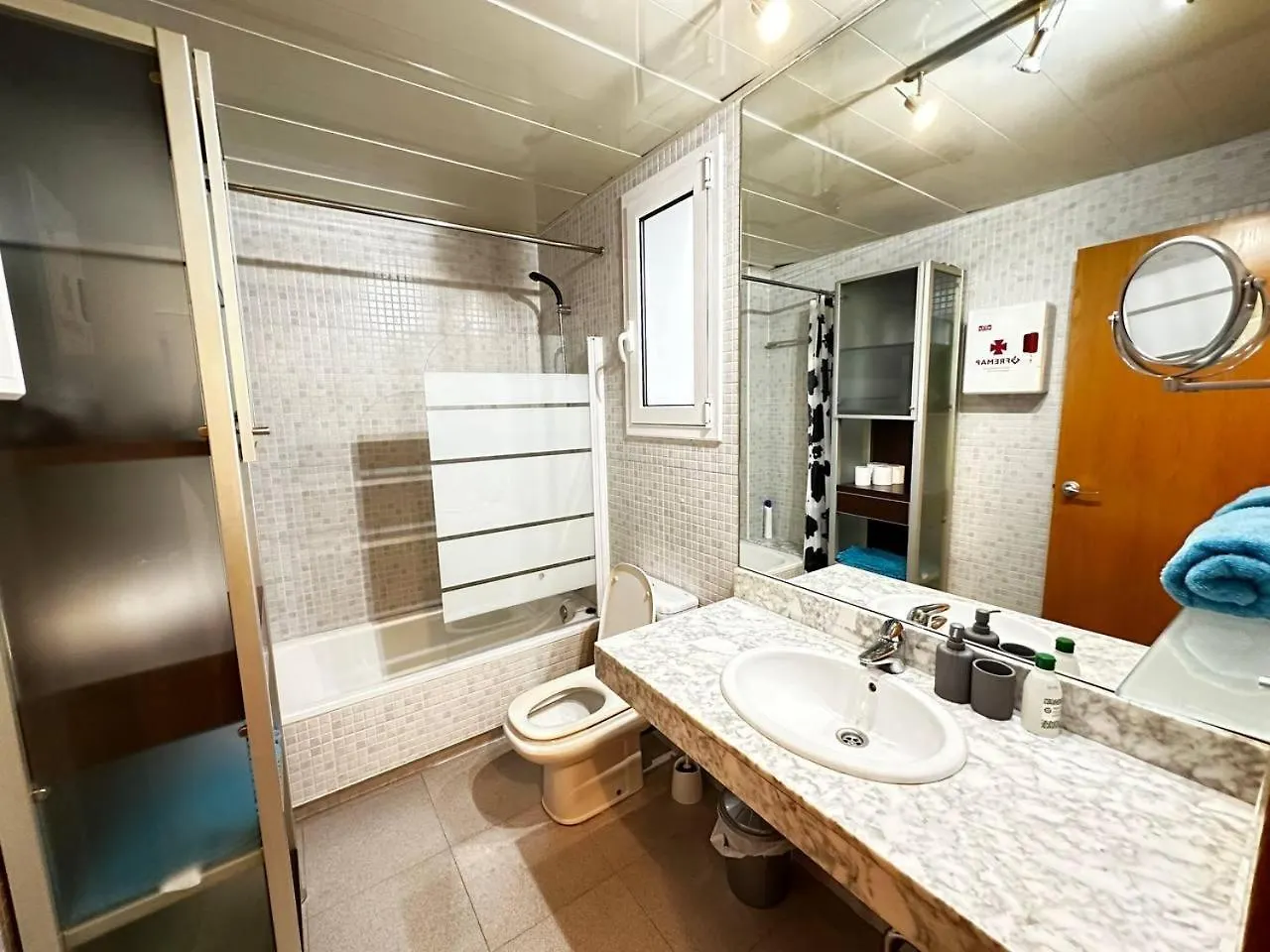 Aribau Habitaciones Barcelona Bed & Breakfast