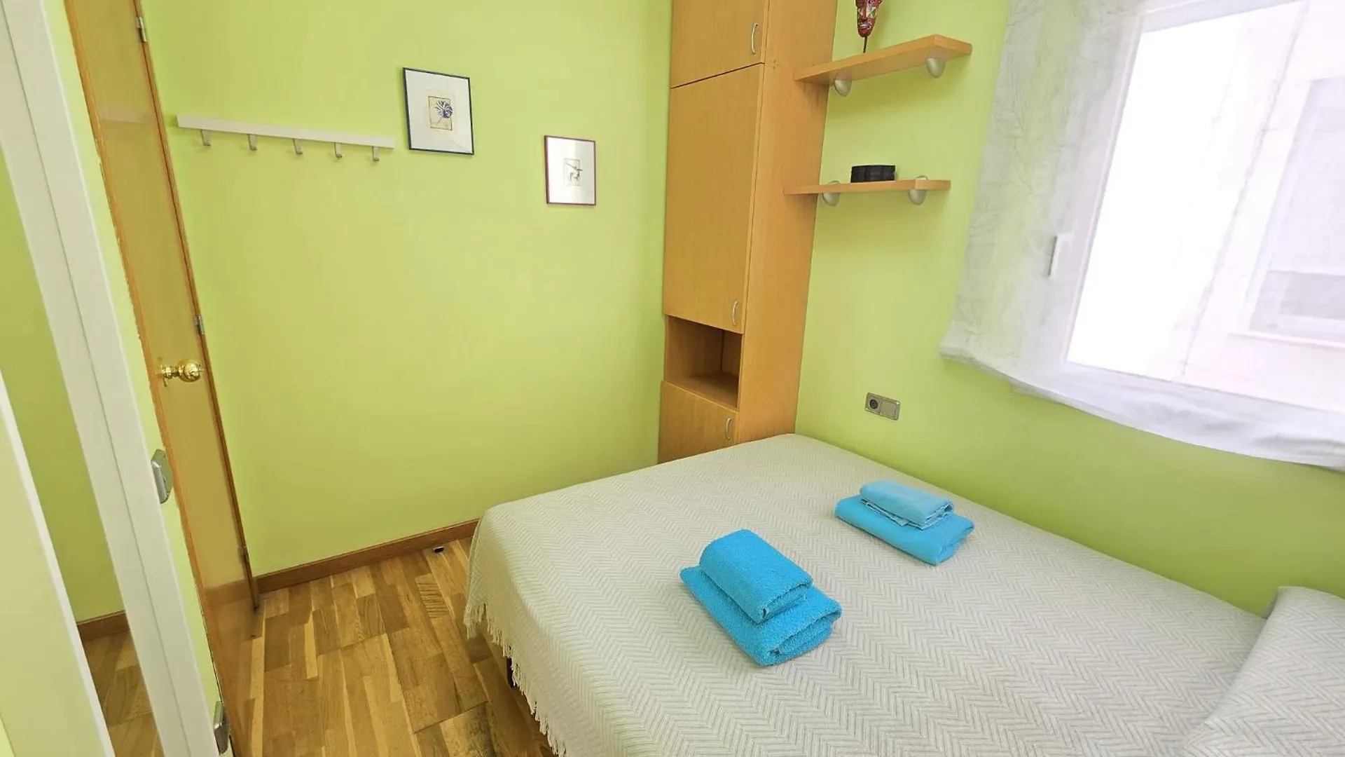 Aribau Habitaciones Barcelona Bed & Breakfast